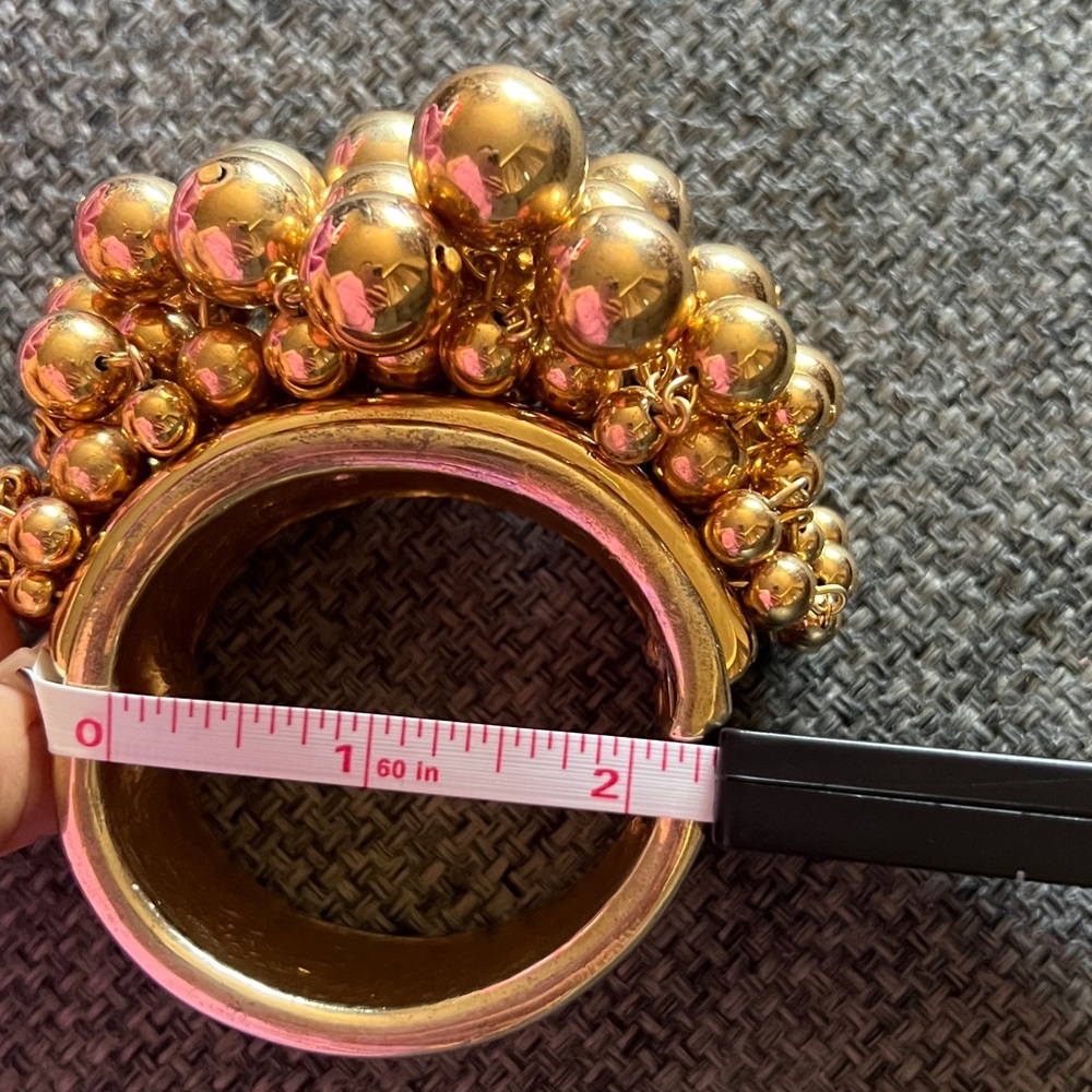Oscar de La Renta, runway Elegant Gold Beaded Bracelet. - Picture 13 of 14
